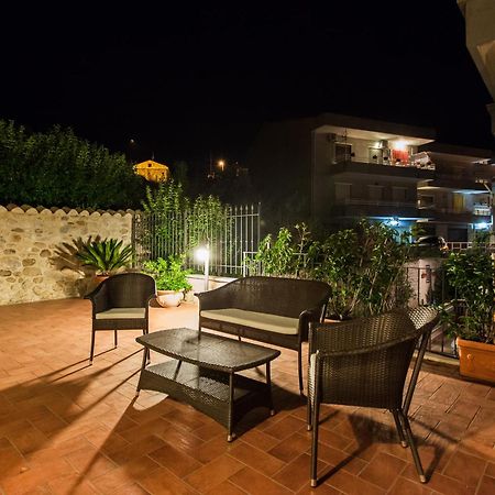 A Casa Nostra Residenza Di Charme Bed & Breakfast Candela Exterior photo